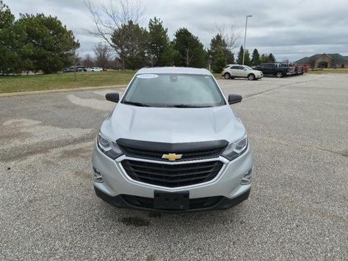 Silver Ice Metallic 2021 Chevrolet Equinox LS