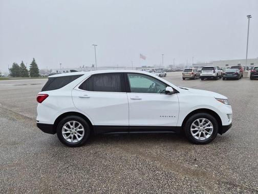 Summit White 2019 Chevrolet Equinox 2LT