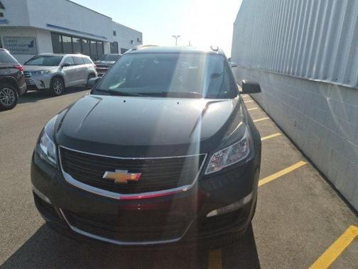 Tungsten Metallic 2017 Chevrolet Traverse LS