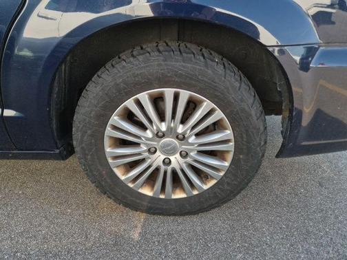 True Blue Pearlcoat 2015 Chrysler Town & Country Touring-L