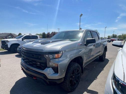 Sterling Gray Metallic 2023 Chevrolet Silverado 1500 Custom Trail Boss