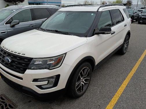 White Platinum Clearcoat Metallic 2016 Ford Explorer Sport