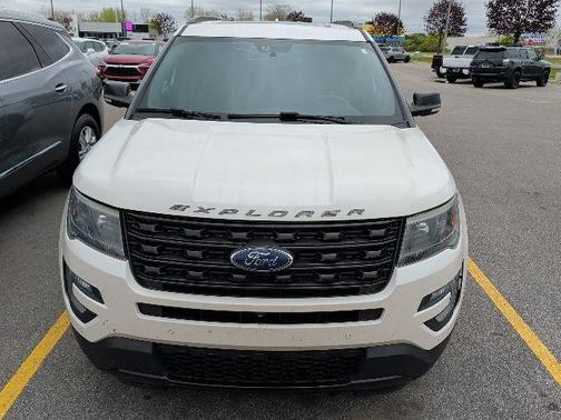 White Platinum Clearcoat Metallic 2016 Ford Explorer Sport