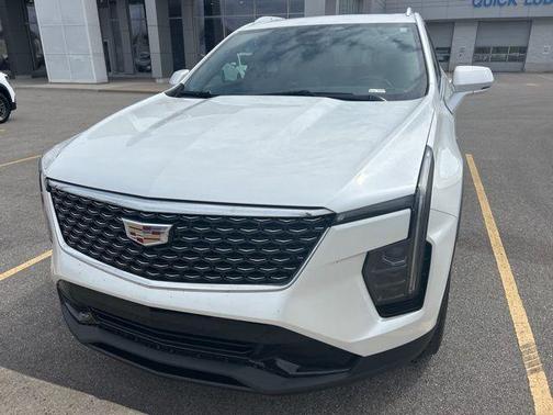 Crystal White Tri-Coat 2024 Cadillac XT4 Premium Luxury