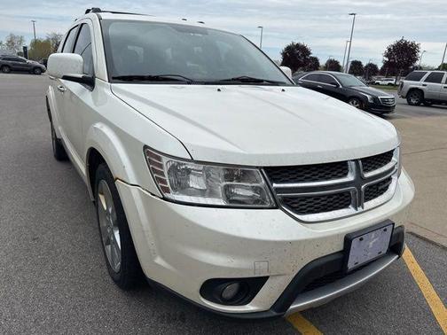 Pearl White Tri-Coat 2013 Dodge Journey R/T