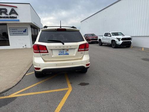 Pearl White Tri-Coat 2013 Dodge Journey R/T
