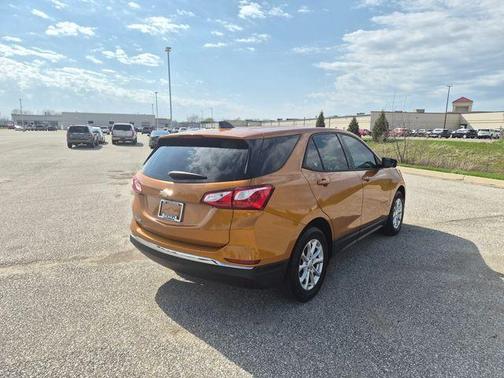 Orange Burst Metallic 2018 Chevrolet Equinox LS