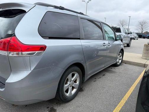 2013 Toyota Sienna 