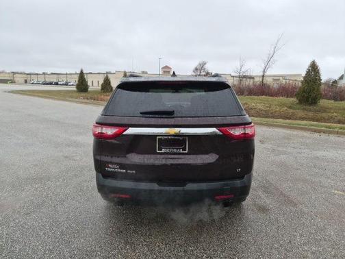 Black Cherry Metallic 2020 Chevrolet Traverse LT Cloth