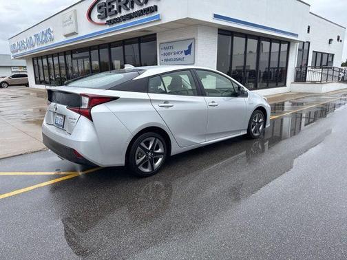Classic Silver Metallic 2022 Toyota Prius XLE