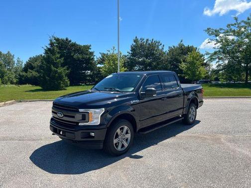 Black 2019 Ford F-150 XLT