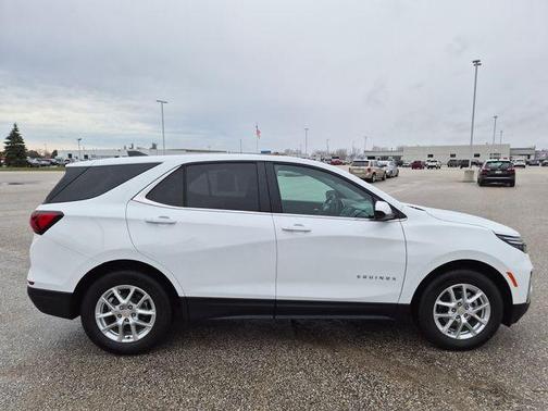 Summit White 2024 Chevrolet Equinox LT