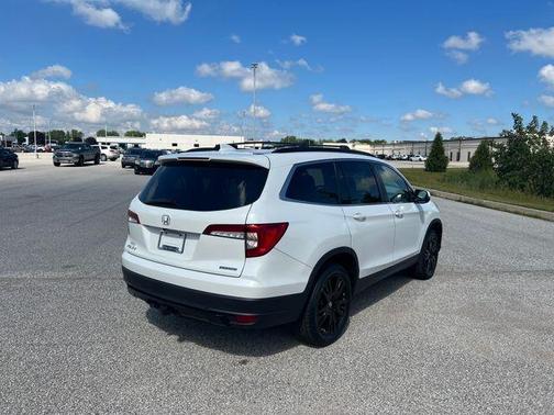 Platinum White Pearl 2022 Honda Pilot Special Edition