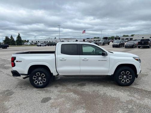 Summit White 2023 Chevrolet Colorado Z71