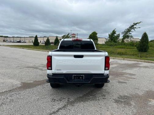 Summit White 2023 Chevrolet Colorado Z71