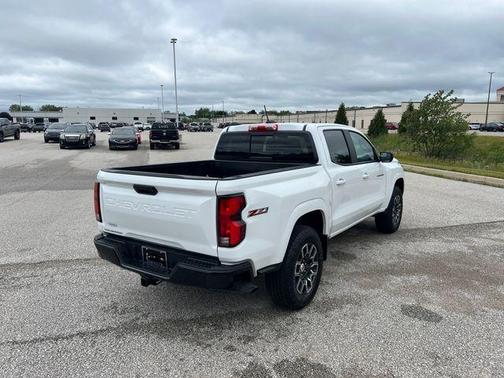 Summit White 2023 Chevrolet Colorado Z71