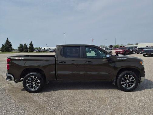 Harvest Gold / Bronze 2024 Chevrolet Silverado 1500 LT