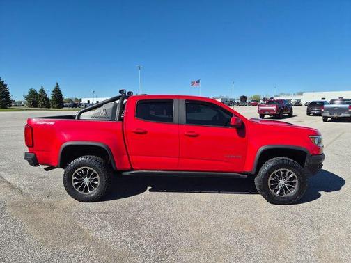 Red 2018 Chevrolet Colorado ZR2