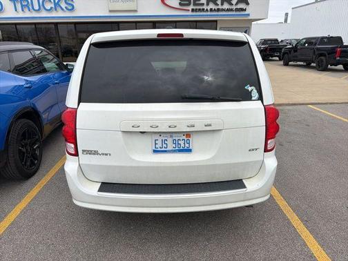 White Knuckle Clearcoat 2017 Dodge Grand Caravan GT