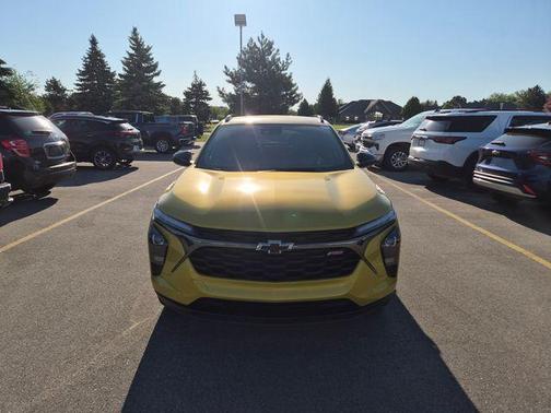 Nitro Yellow 2024 Chevrolet Trax 2RS