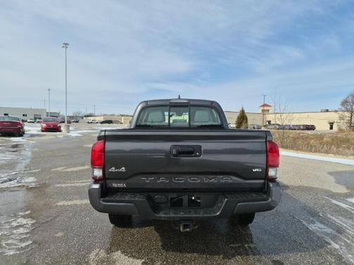 2018 Toyota Tacoma SR