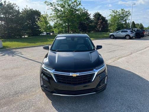Mosaic Black Metallic 2024 Chevrolet Equinox LT