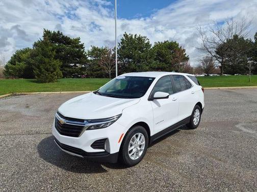 Summit White 2024 Chevrolet Equinox LT