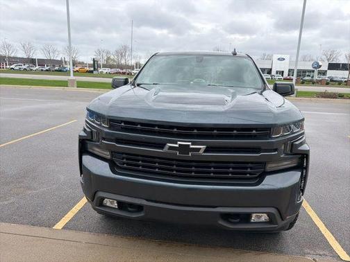 Shadow Gray Metallic 2019 Chevrolet Silverado 1500 RST