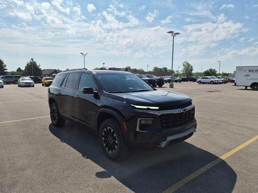 Mosaic Black Metallic 2025 Chevrolet Traverse Z71