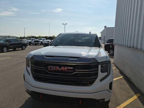 Summit White 2024 GMC Sierra 1500 AT4