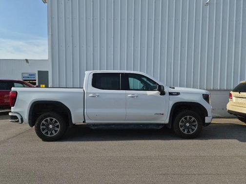 Summit White 2024 GMC Sierra 1500 AT4