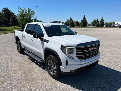 Summit White 2024 GMC Sierra 1500 AT4