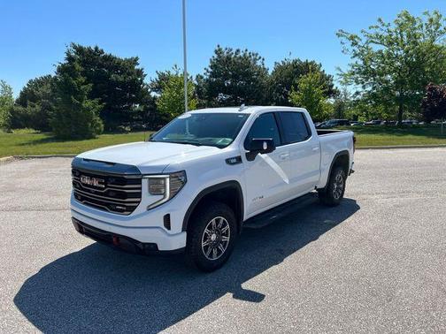 Summit White 2024 GMC Sierra 1500 AT4