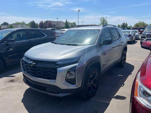 Sterling Gray Metallic 2025 Chevrolet Equinox LT