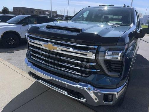 Lakeshore Blue Metallic 2024 Chevrolet Silverado 2500 LTZ