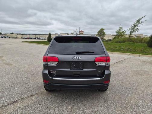 Granite Crystal Clearcoat Metallic 2018 Jeep Grand Cherokee Limited