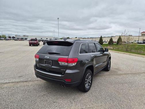 Granite Crystal Clearcoat Metallic 2018 Jeep Grand Cherokee Limited