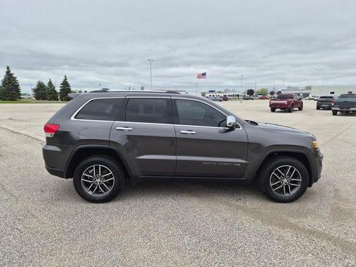 Granite Crystal Clearcoat Metallic 2018 Jeep Grand Cherokee Limited
