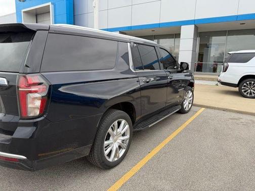 Midnight Blue Metallic 2022 Chevrolet Suburban High Country