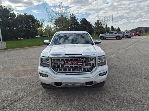 White 2016 GMC Sierra 1500 Denali
