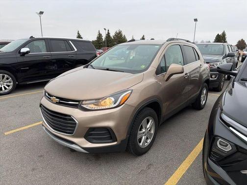 Sandy Ridge Metallic 2018 Chevrolet Trax LT