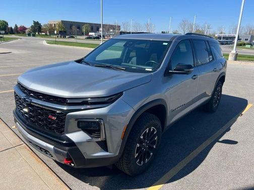Sterling Gray Metallic 2024 Chevrolet Traverse Z71