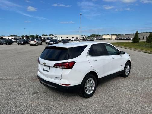Summit White 2024 Chevrolet Equinox LT
