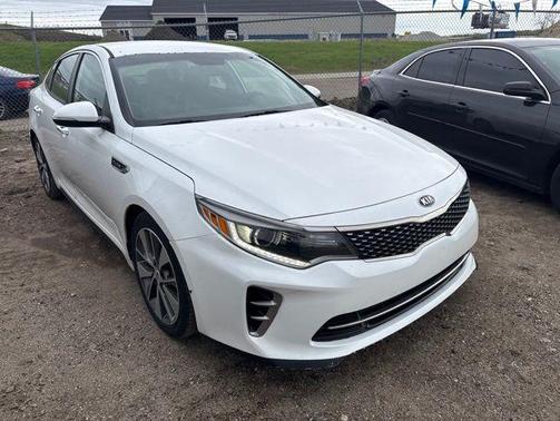 Snow White Pearl 2016 Kia Optima SX Turbo