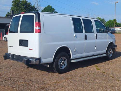 2023 GMC Savana 2500 Work Van