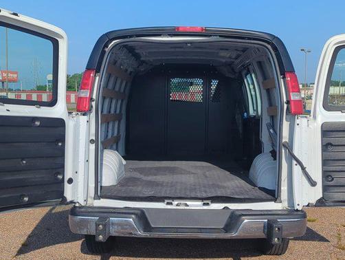 2023 GMC Savana 2500 Work Van