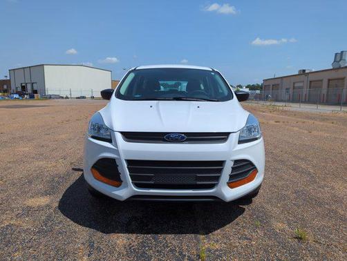 2016 Ford Escape S