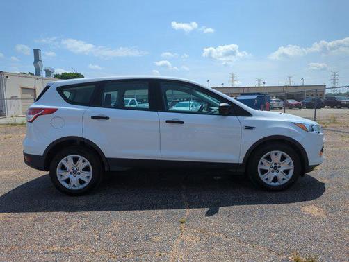 2016 Ford Escape S