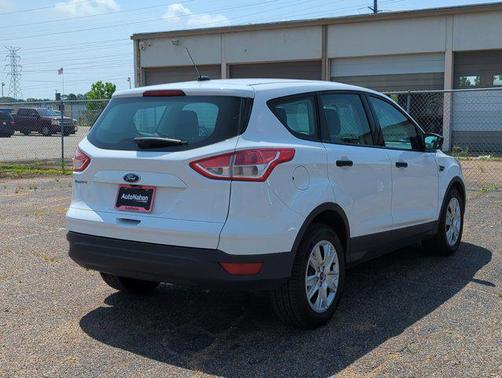 2016 Ford Escape S