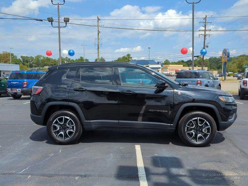 2024 Jeep Compass Trailhawk